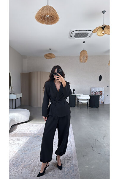 Buket Teke Black Belted Jacket with Elastic Cuffs and Pants Classic Suit