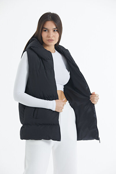 Space Fashion Women's Black Long Puffer Vest
