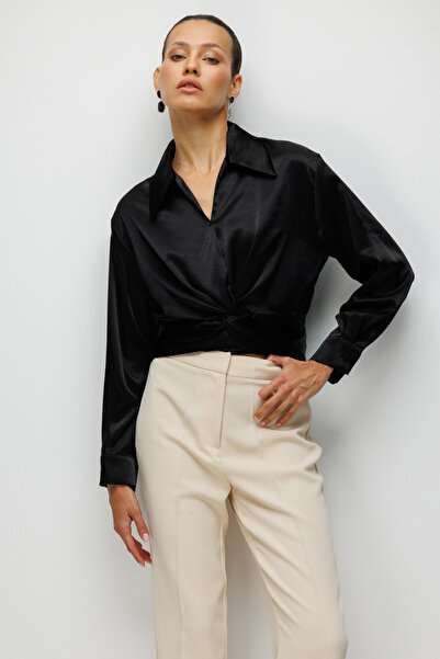 Ekol Büzgü Detaylı Saten Bluz