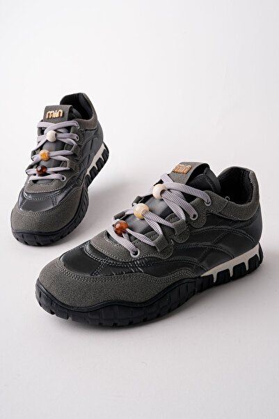 Madam Tarz Crt-50 Flat Sole Bead Detailed Sports