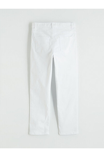 LC Waikiki Λευκό παντελόνι για αγόρια σε στενή γραμμή