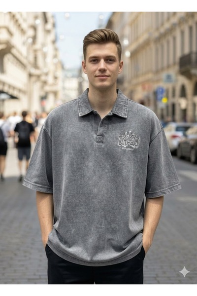 ALANAQA Box Polo Oversized Unisex T-Shirt.