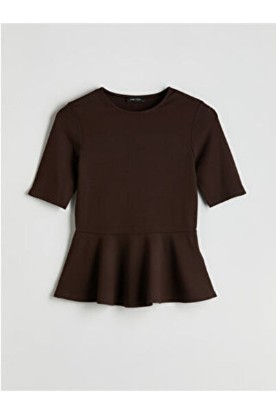 LC Waikiki بلوزة MODANOVA SEZON باللون البني ذات ياقة دائرية وتصميم بيبلوم