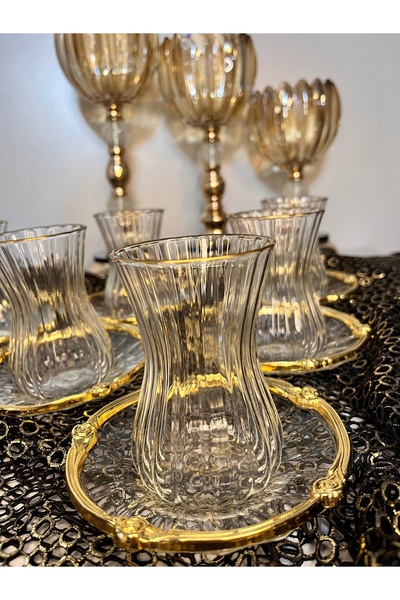 PAŞABAHÇE CAM Altın Yaldızlı ve Optik Desenli İnce Belli Çay Seti