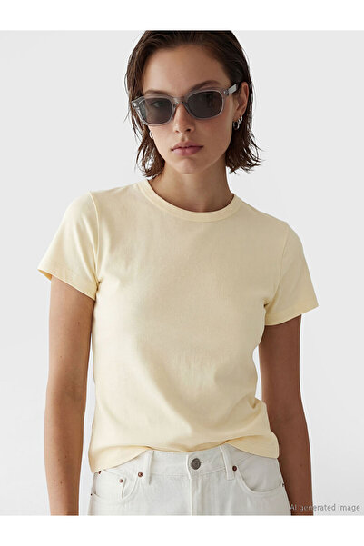 LC Waikiki Γυναικείο Crop Top LCW VisionBeige με λαιμόκοψη ποδηλάτου