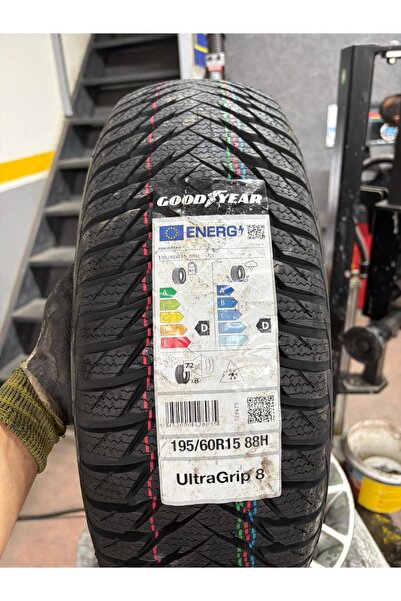 195/60R15 88H UltraGrip 8