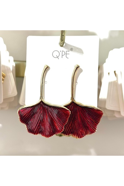 GLOW ACCESSORIES BAE أقراط Qpe Vip من الفولاذ المقاوم للصدأ على شكل أوراق الجنكو