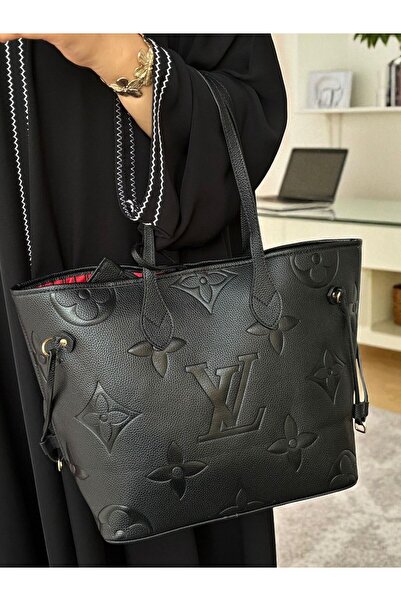 Generic High-quality Clutch Bag and shoulder bag with accessories, no box.