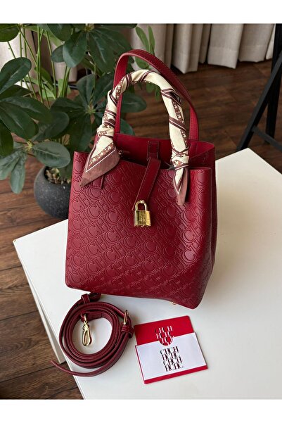 Generic Clutch Bag and shoulder bag, high quality, with accessories, no box