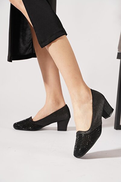 Moda Pie سيمتر كير مرصّع بالأحجار كلاسيك للسيدات حذاء بكعب أسود لامع