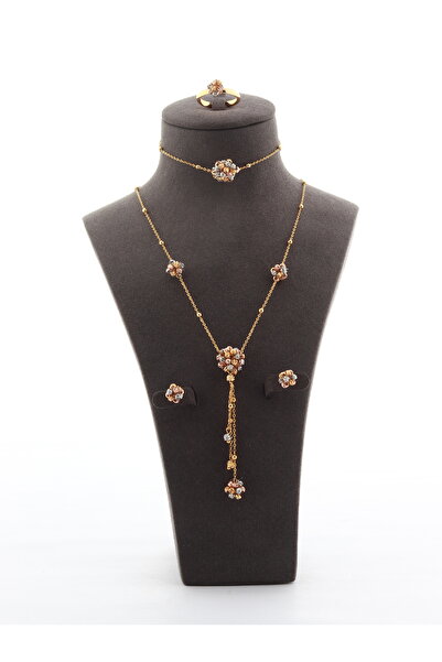 Un طقم درويكا ناعم فاخر بتصميم زهري مزدوج اللون