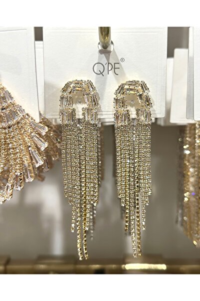 GLOW ACCESSORIES BAE أقراط Qpe Vip من الفولاذ المقاوم للصدأ والزركون مرصّع با...