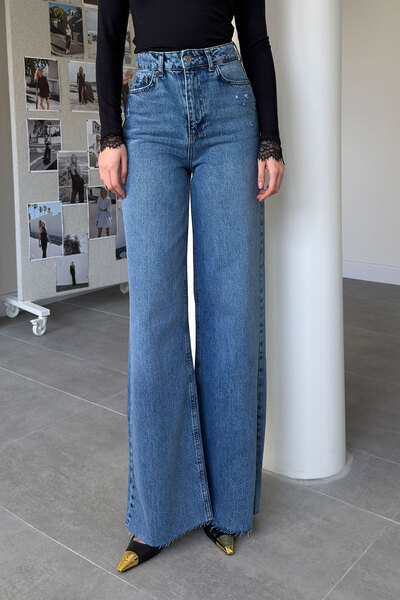 MAGARDE Premium Wide Leg Jean- Blue