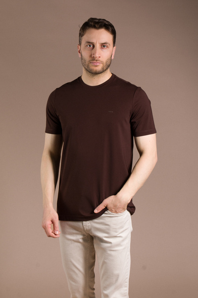 ZEKİ ÖZER Ανδρικό μπλουζάκι σε καφέ χρώμα με βασική λαιμόκοψη O