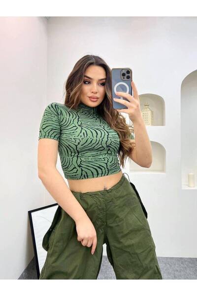 EVOA Women's Patterned Mock Neck Cropped & Blouse