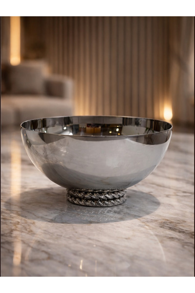 Generic (Unbranded) Royal silver serving bowl with a braided base - a luxurio...