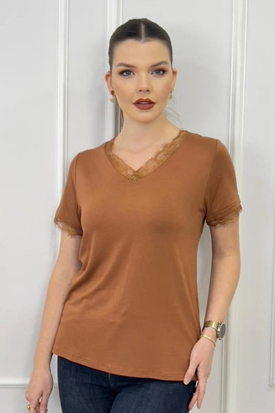 aytemas Blouse with Lace Collar and Sleeves