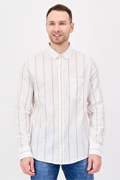 Nautica قميص جينز رجالي أبيض مخطط بأكمام طويلة وقصة عادية