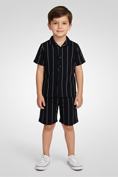 Nautica طقم جينز للأولاد الصغار مكون من قطعتين: قميص مخطط وشورت، لون كحلي