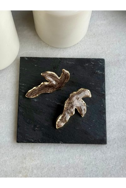 Merishe Jewerly Gold Swallow Coffee Enamel Steel Nail Earrings