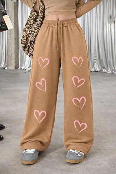 Le Vion Women's Heart Print Detailed Oversized Wide Leg Relaxed Fit Sweatpants