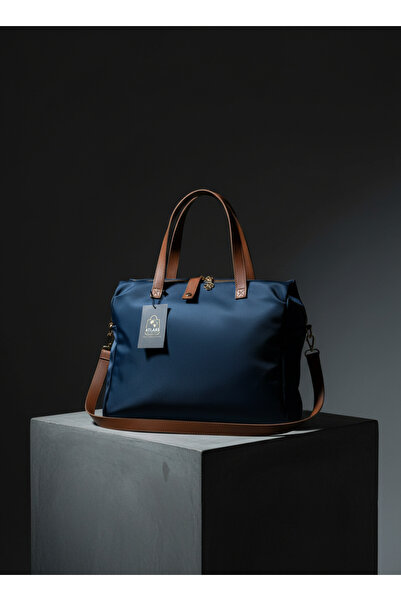 Atlaasbags حقيبة يد نسائية من هيرا باللون الأزرق الداكن حقيبة كتف مقاوم للماء...