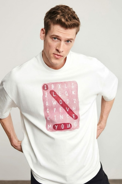 COMBİNE MİCHAİL Men's Letter Printed Oversized Ecru T-Shirt