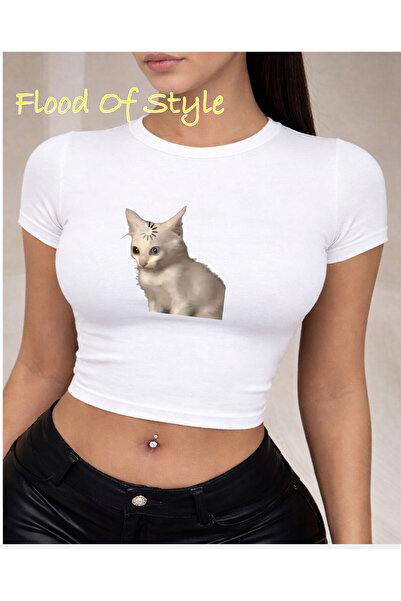 Flood Of Style Λευκό μπλουζάκι Babby Tee με εκπληκτική γάτα Προσαρμοσμένο σχέδιο