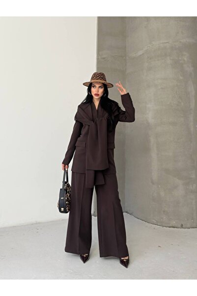 Bella Breeze طقم سترة وبنطلون بتصميم مفصل للنساء