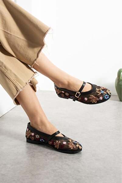 Madame Mimoza File Çiçek Nakış İşleme Detaylı Yuvarlak Burun Lüks Kaymaz Taba...