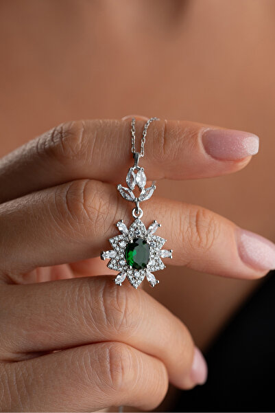 Silvano Jewelry 925 Ayar Gümüş Zümrüt Yeşili Taşlı Trend Model Kolye