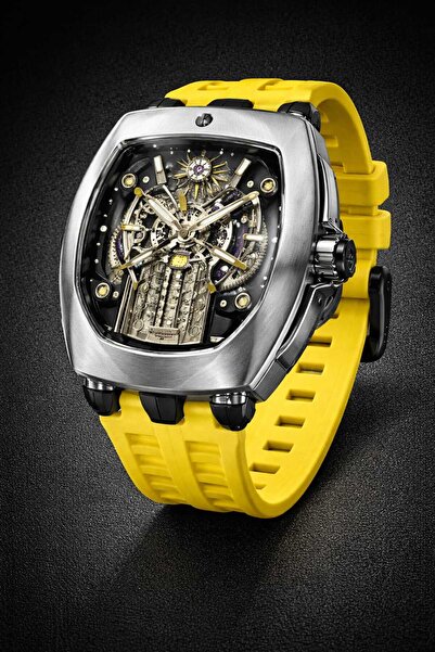 Jacobson A sports watch with a car design, where the movement of the machine ...