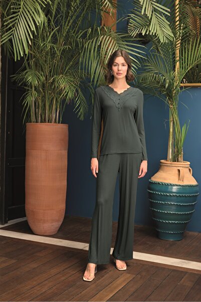 MONAMİSE Women's Green Long Sleeve Button Front V-Neck Pajama Set