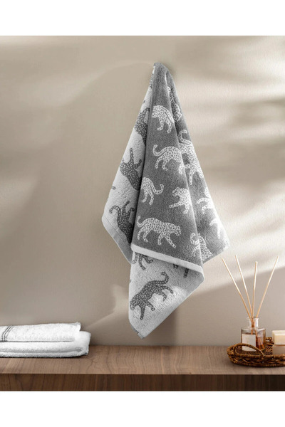 Madame Coco Leopard Yarn-Dyed 100% Cotton Face Towel