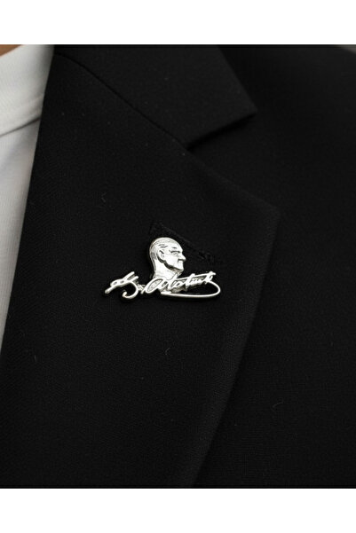 modamira Gümüş Rengi Atatürk ve İmzası 1 Adet Yaka Rozeti