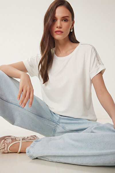 Lovelyİstanbul Guipure Detailed Viscose T-Shirt Lrn0006 Ekru