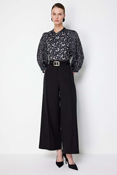 ON Παντελόνι Παλάτσο με φαρδιά μπατζάκια και ζώνη στη μέση