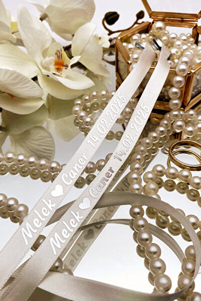 Lora Wedding Dökülen İncili Gümüş Varak (Parlak, Yaldızlı) Baskılı İsimli ve ...