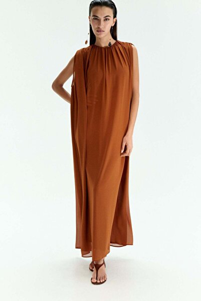 H&M Sleeveless chiffon dress