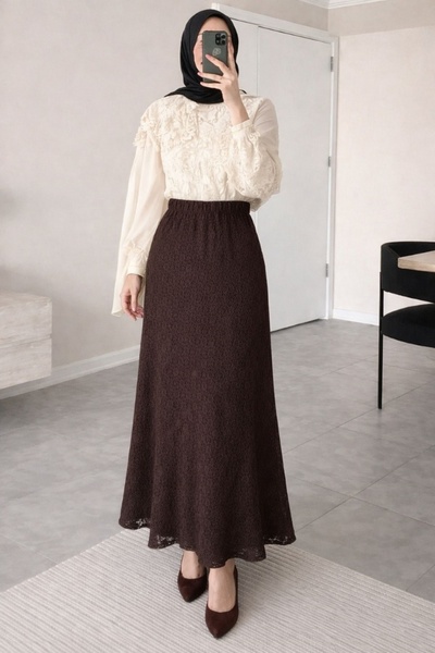 CNG MODA Stretch Fabric Lined Lace Piece Skirt