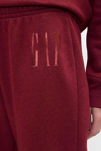 GAP Women's Red Tracksuit Bottom 800432001