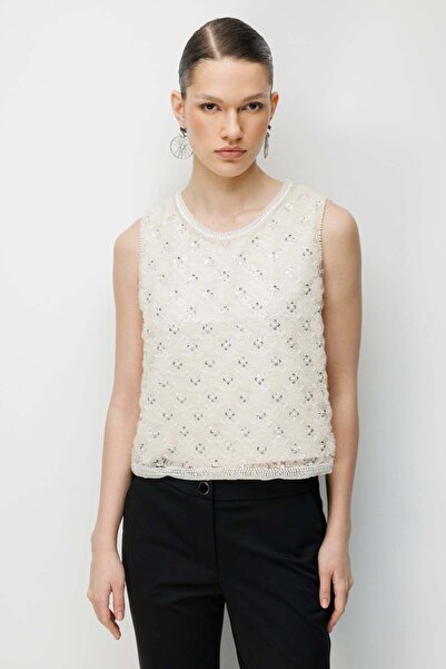 Ekol Kabartma Desenli Boncuklu Bluz