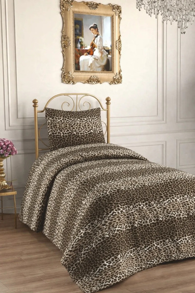 Çeyiz Merkezi Leopar Desenli Yatak Örtüsü – Tek Kişilik