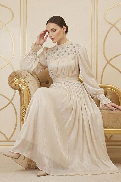 hakimoda فستان سهرة من الشيفون اللامع من لارينا باللون البيج