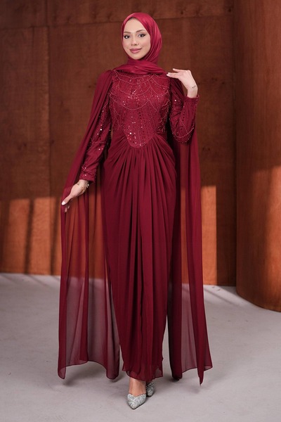 İmajButik Rochie de seară drapată, cu mărgele brodate și pelerină pe umăr, de...