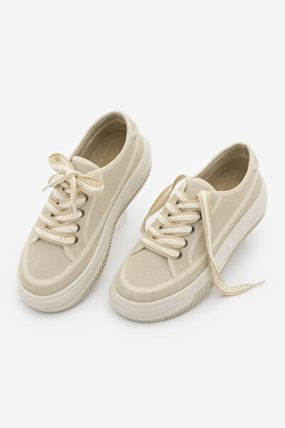 Marjin حذاء رياضي نسائي حذاء رياضي من القماش ذو نعل عالٍ ورباط من Kotnel بالل...