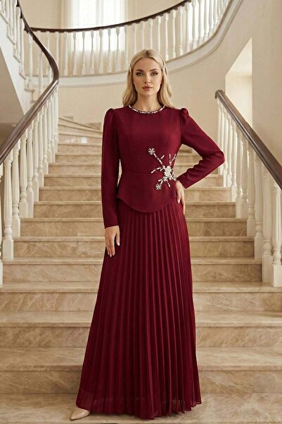 hakimoda طقم فستان سهرة من الشيفون من DORA Adriana& Şifon باللون العنابي