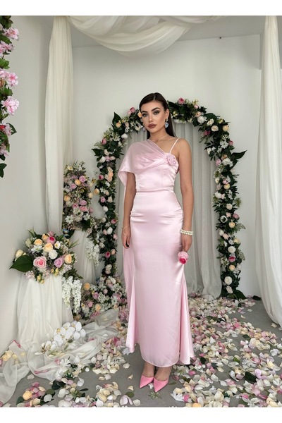 ETİKAFASHION Rochie lungă de seară cu aplicații de trandafiri și detaliu tip ...