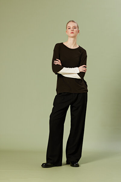 Nisan Contrast Detail Cycling Collar T-Shirt