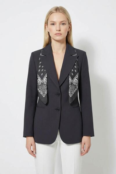 Rays 8295 سترة بتفاصيل وشاح باللون الأسود